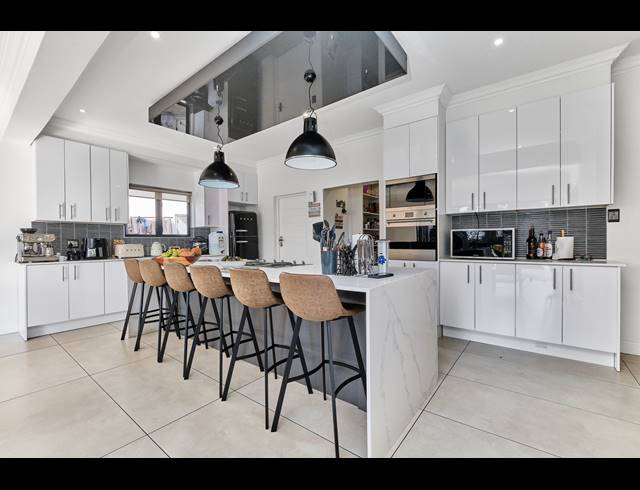 10,706M² SMALLHOLDING FOR SALE IN RUIMSIG
